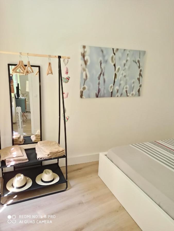Joli Appartement Nicois En Bord De Mer Nice Exterior photo